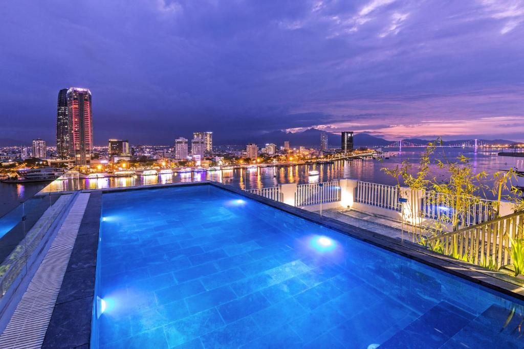 Ibiza Riverfront Hotel фото 36