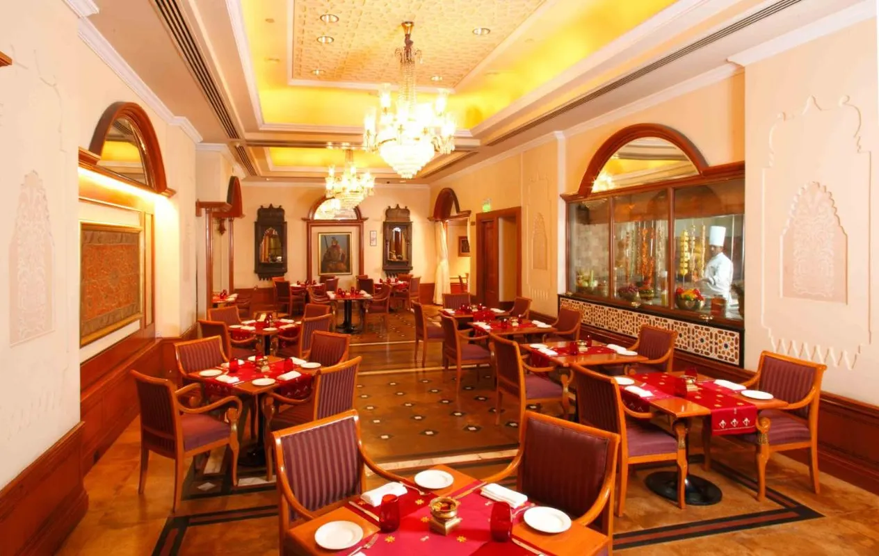 Eros Hotel New Delhi, Nehru Place фото 9