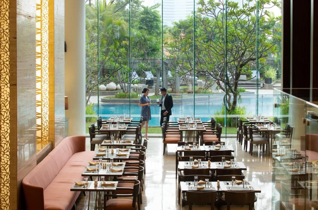 Hotel Santika Premiere Slipi Jakarta фото 49