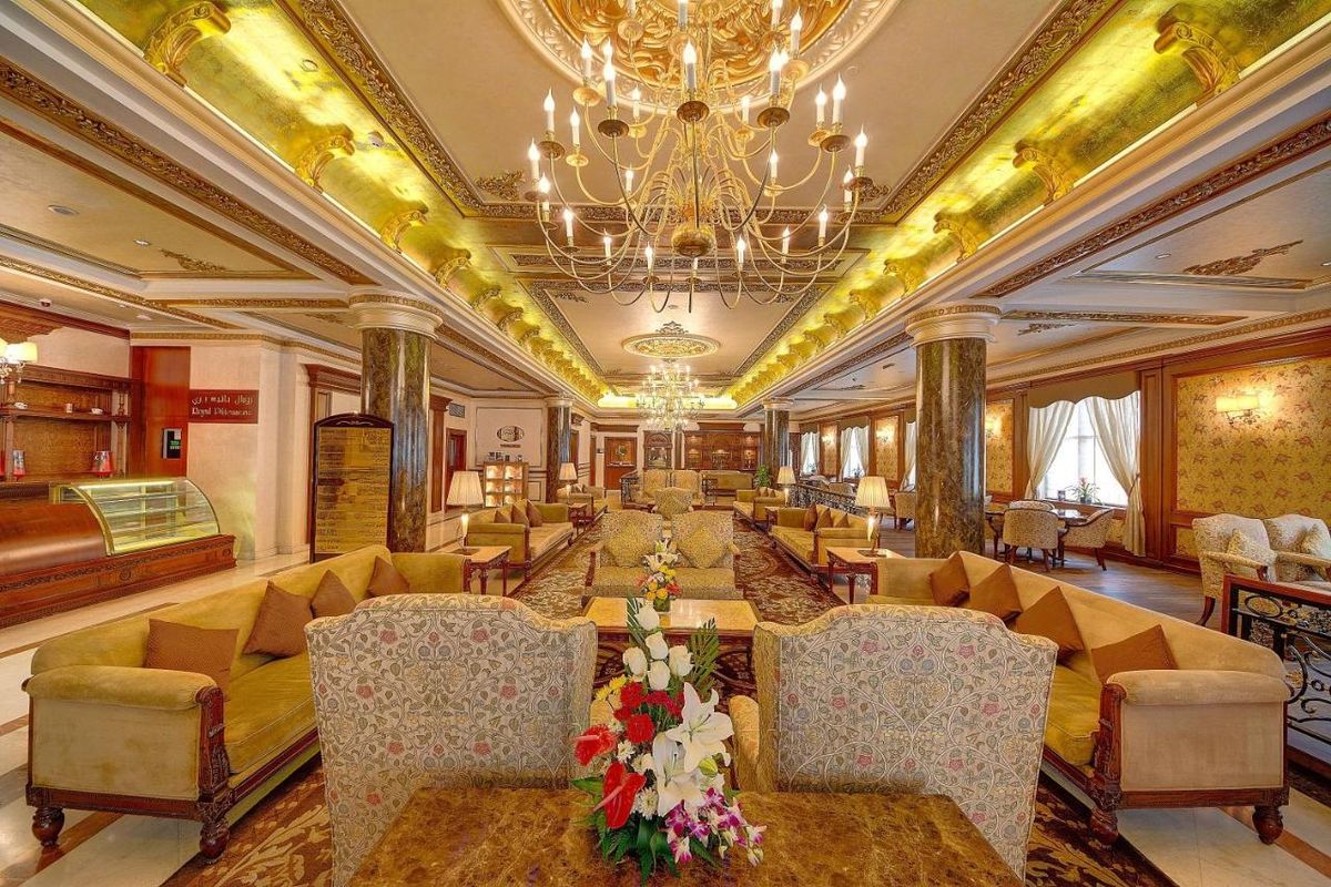 Royal Ascot Hotel фото 11
