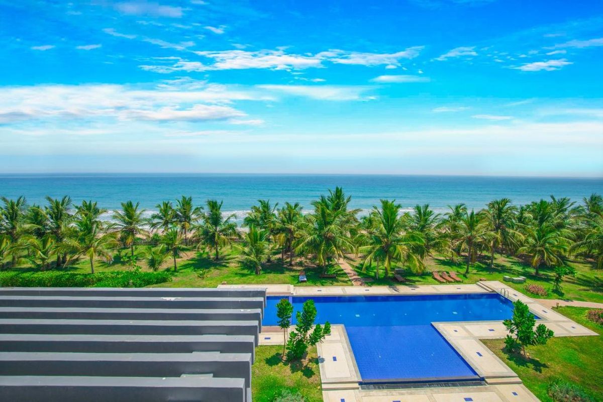 Oceanfront Condos Nilaveli фото 11