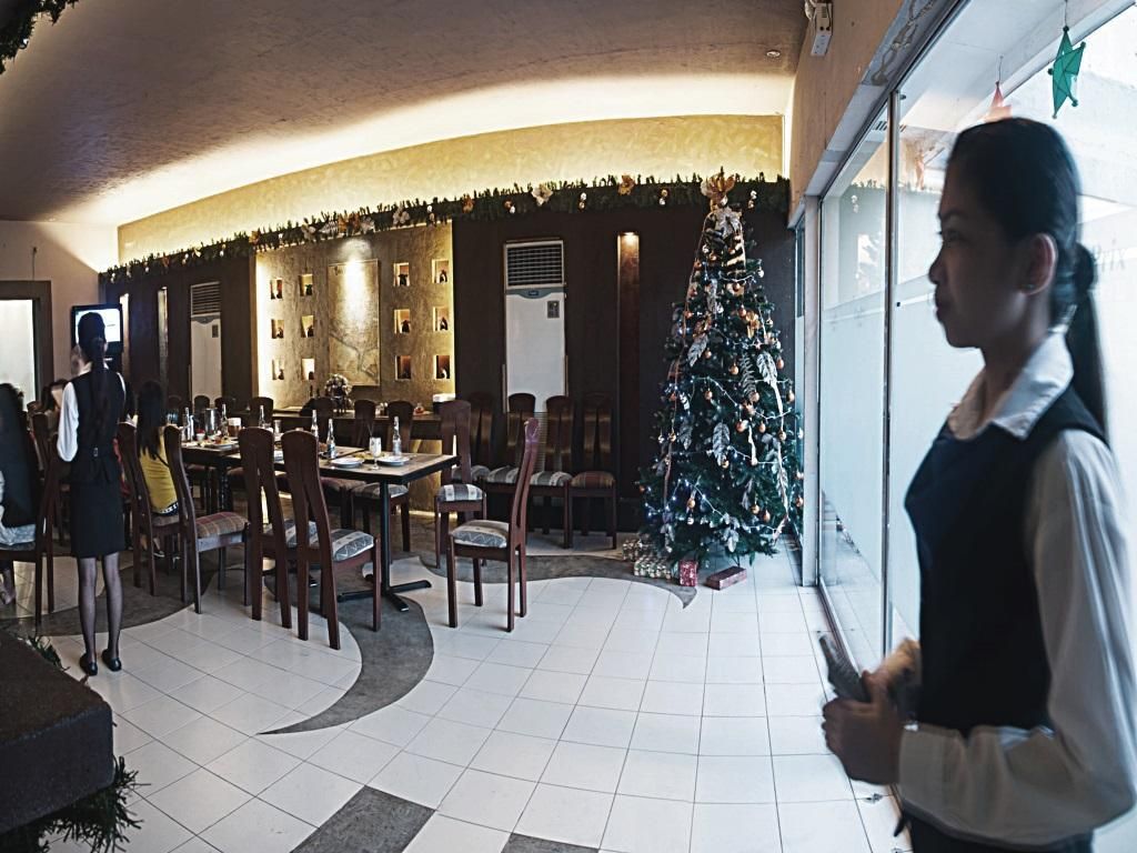 Gran Prix Hotel and Suites Manila фото 44
