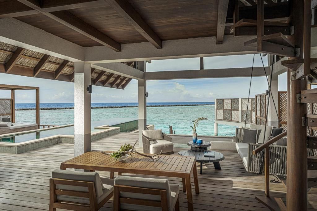 Four Seasons Resort Maldives at Landaa Giraavaru фото 63