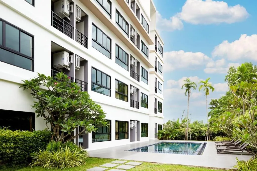 S4 Naiyang Beach Phuket фото 7
