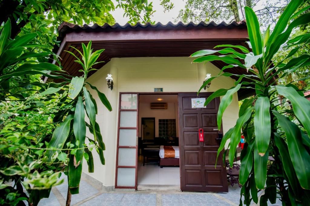 Phuket Leelavadee Hua Ting Resort фото 45