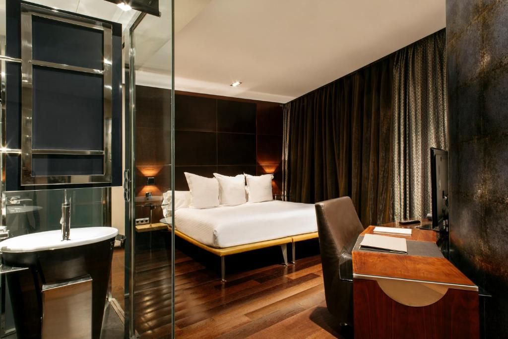 Hotel Urban фото 39