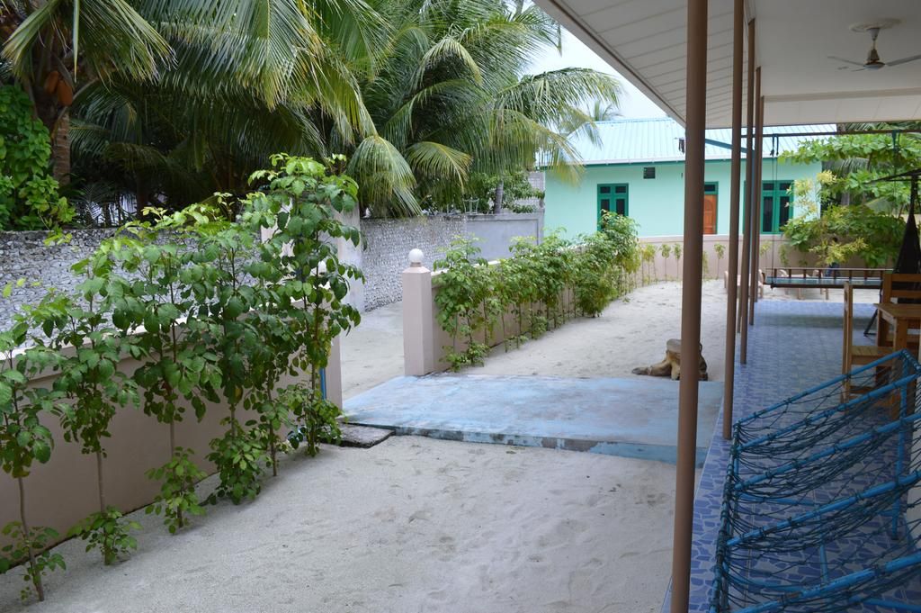 Maaz Inn Fenfushi фото 8
