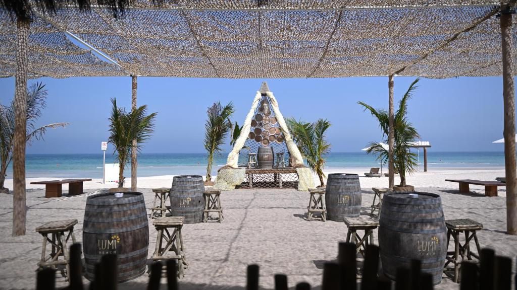 Umm Al Quwain Beach Hotel фото 23