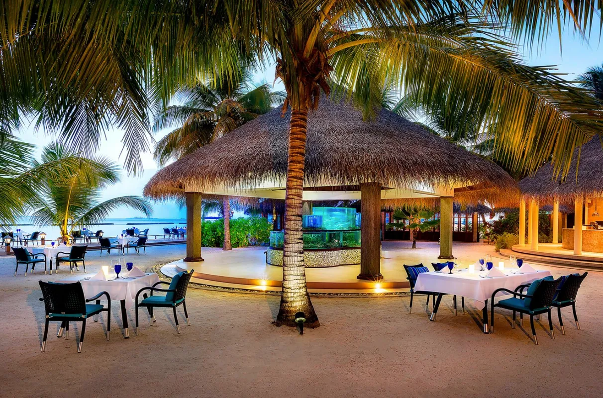 Sheraton Maldives Full Moon Resort & Spa фото 14