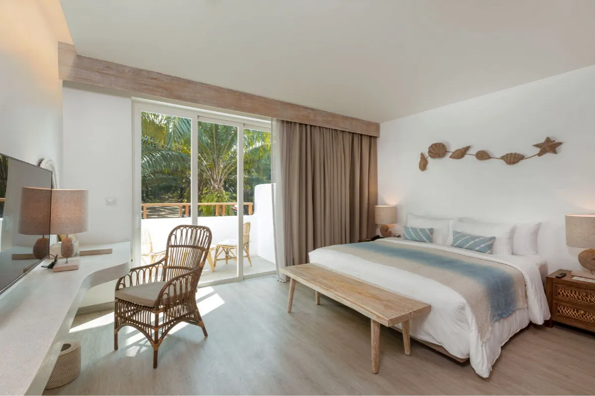 Eden Beach Khao Lak Resort & Spa фото 3