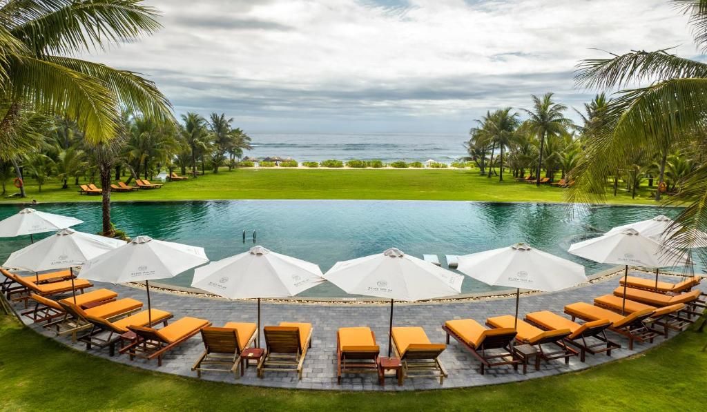 Bliss Hoi An Beach Resort & Wellness фото 65