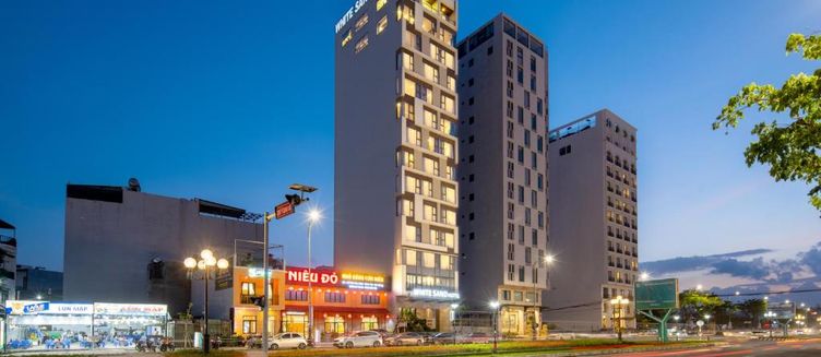 Фото отеля White Sand Hotel & Apartment