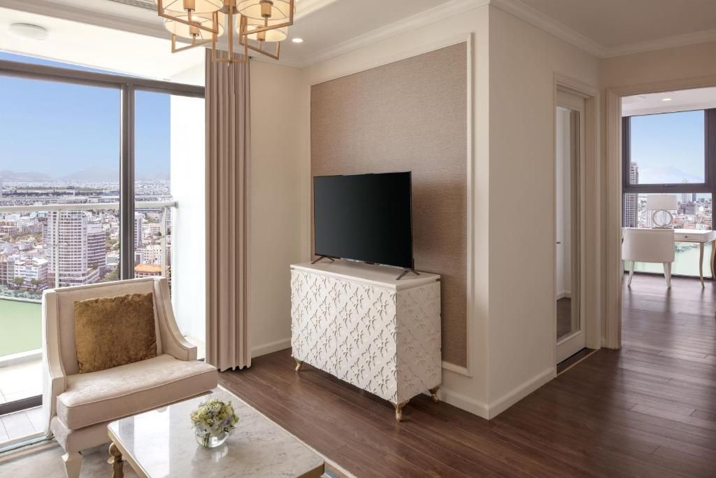 Melia Vinpearl Danang Riverfront фото 37