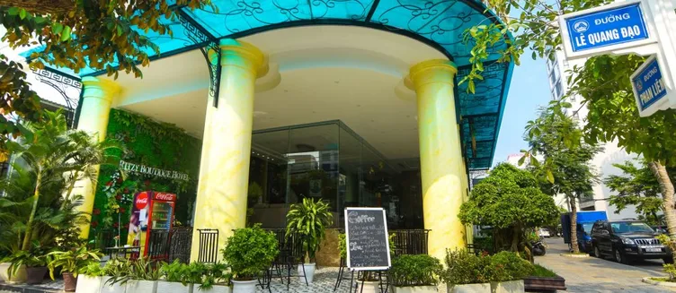 Фото отеля Ritzy Boutique Hotel Da Nang