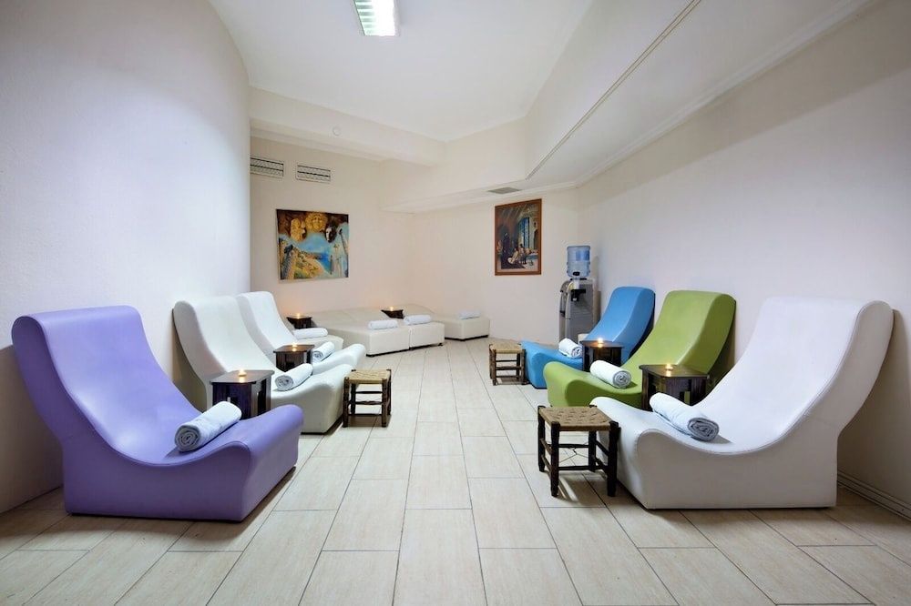 Larissa Inn фото 1