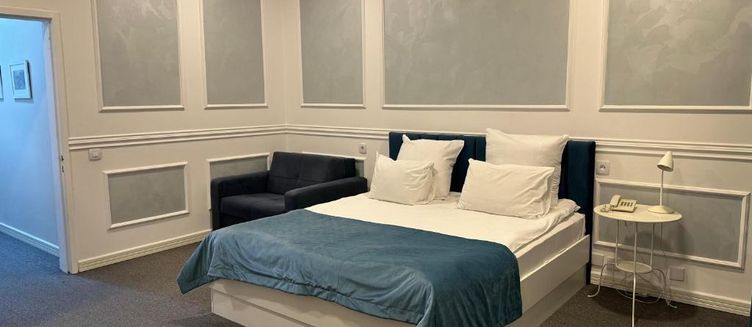 Фото отеля Two Seasons Boutique Hotel