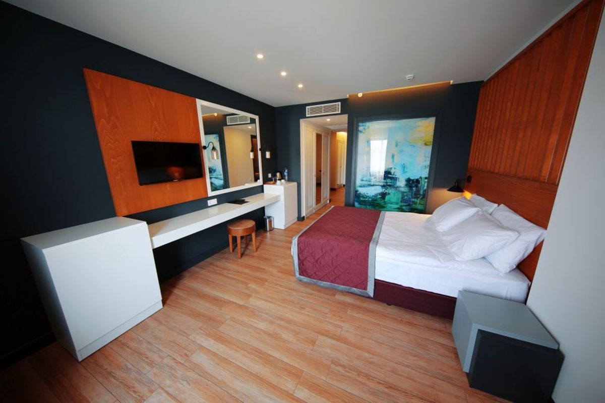 Sey Beach Hotel & Spa фото 65