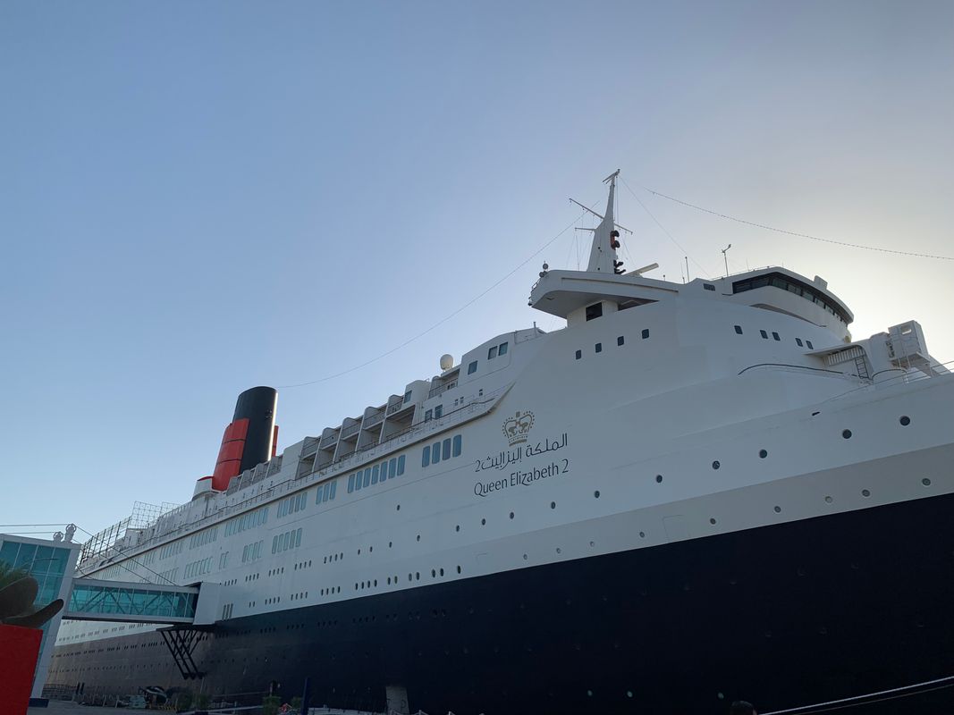 Queen Elizabeth 2 фото 127