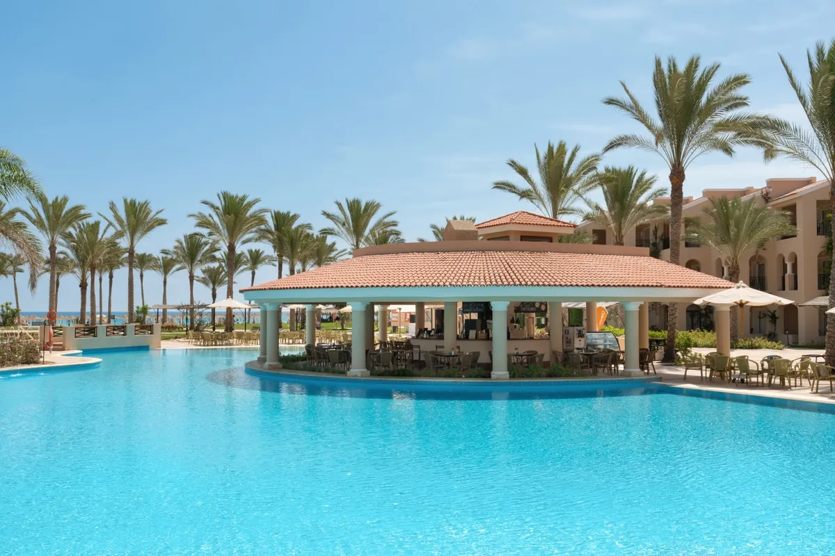 JAZ Almaza Beach Resort фото 5