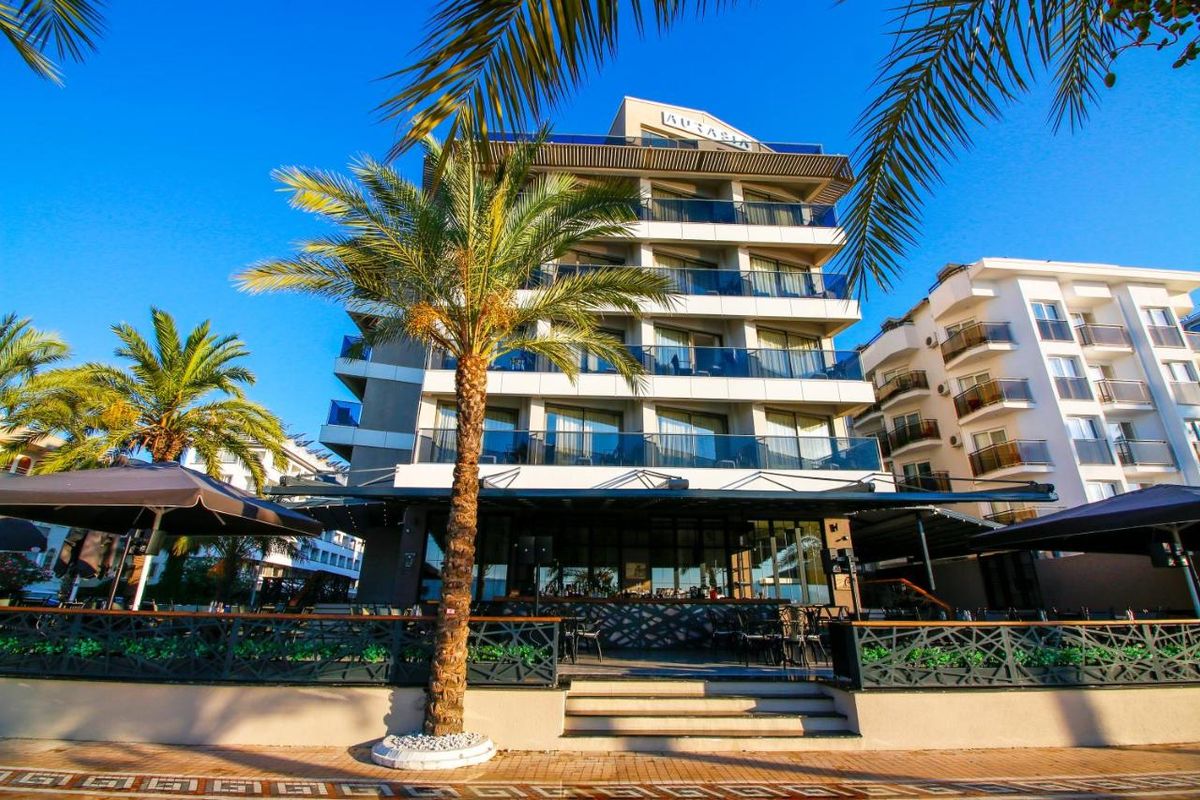 Aurasia Beach Hotel фото 1