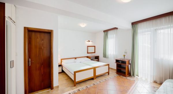 Фото отеля Apartments Ivona