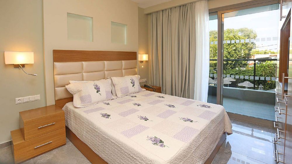 Dionysos Hotel & Apartments фото 5