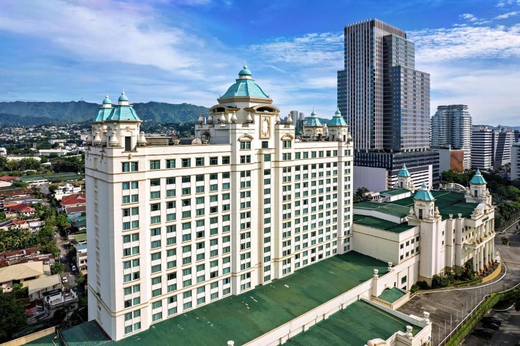 Waterfront Cebu City Hotel & Casino - Multiple Use Hotel фото 41