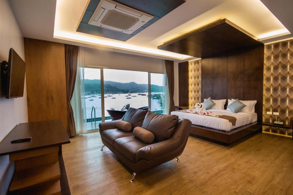 Phi Phi Cliff Beach Resort фото 27
