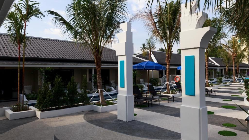 Tuana Hotels Brook Pool Access фото 27