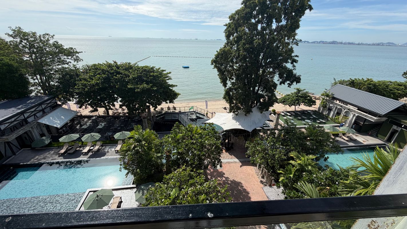 Pattaya Modus Beachfront Resort фото 35