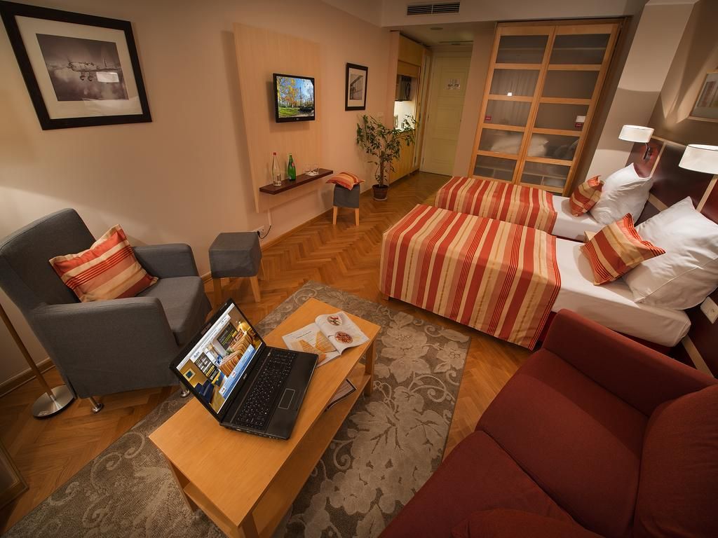 EA Hotel Julis фото 24