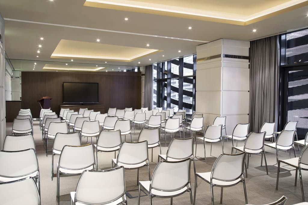 Pearl Rotana Capital Centre фото 19