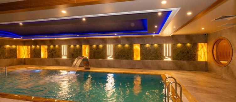 Фото отеля Ramada By Wyndham Istanbul Pera