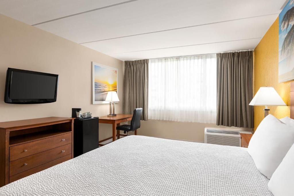 Days Inn Miami International Airport фото 36