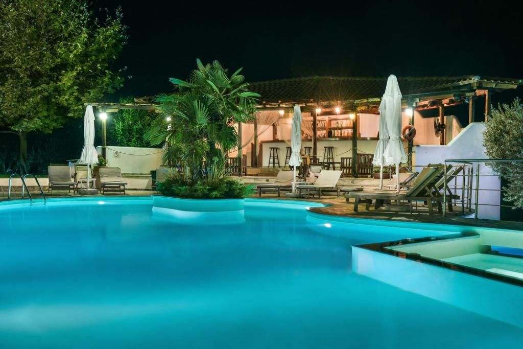 Hotel Pyrgos Boutique & Suites фото 21