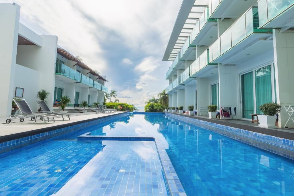 KC Beach Club & Pool Villas фото 45