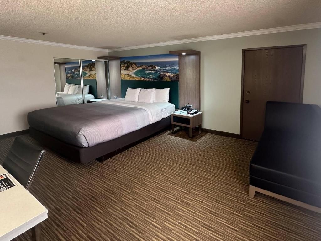 Quality Inn & Suites Los Angeles Airport - LAX фото 6