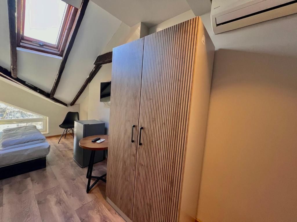 JUST rooms & wine фото 23