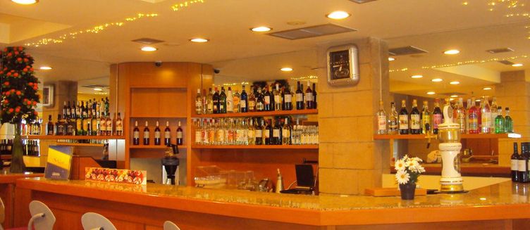 Фото отеля Astron City Hotel