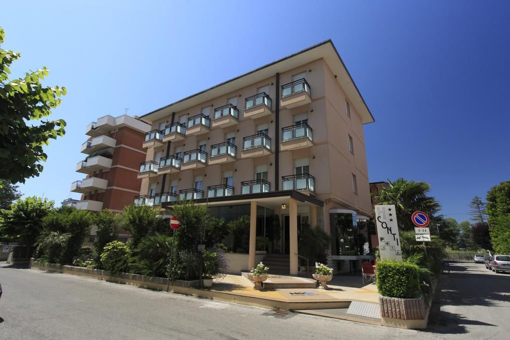 Hotel Conti фото 0