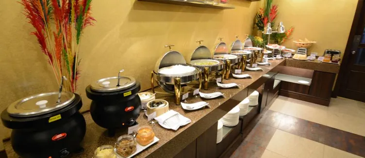 Фото отеля Ramada Manila Central Hotel