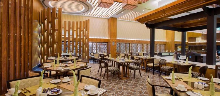 Фото отеля Ayla Grand Hotel