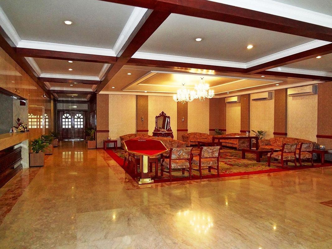 Nasandhura Palace Hotel фото 18