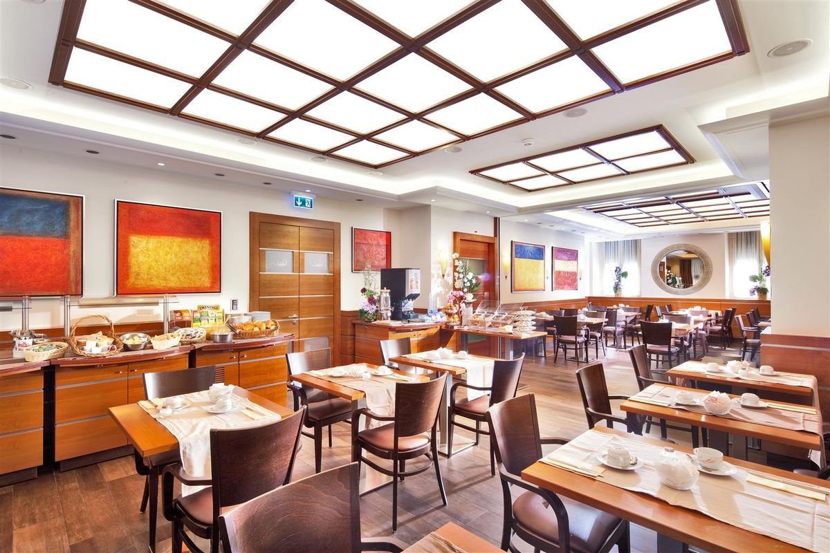 Best Western Hotel Strasbourg фото 56
