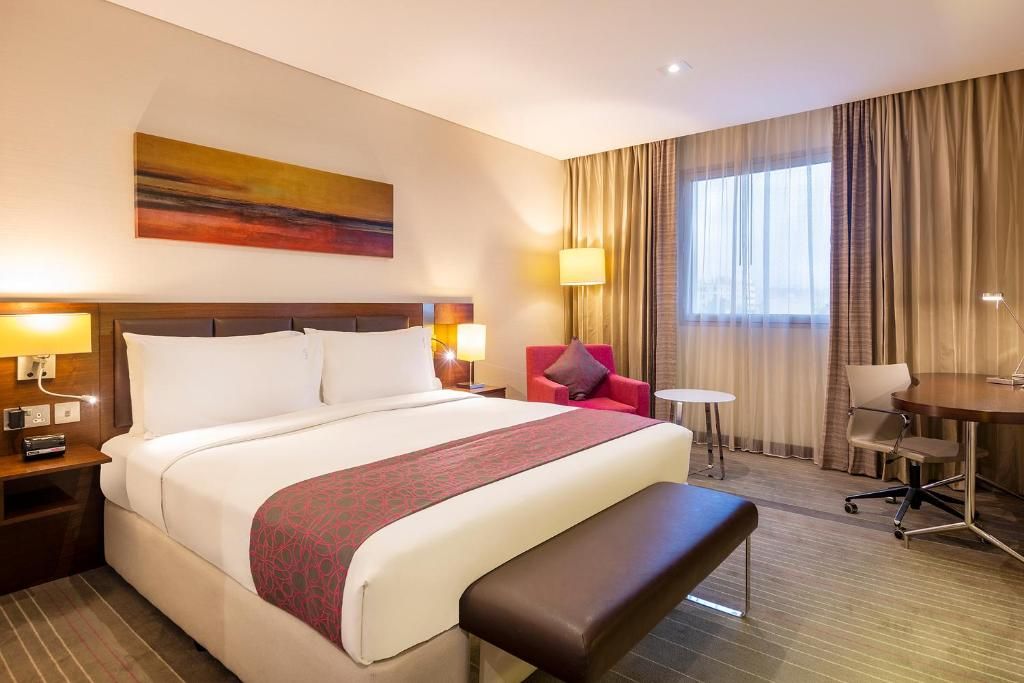 Holiday Inn Muscat Al Seeb фото 2