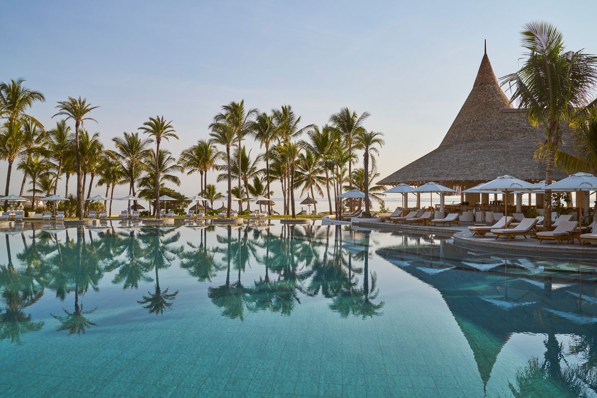LUX* Belle Mare Resort & Villas фото 9