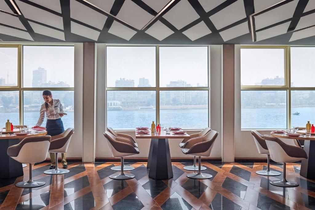 Four Seasons Hotel Cairo at The First Residence фото 38