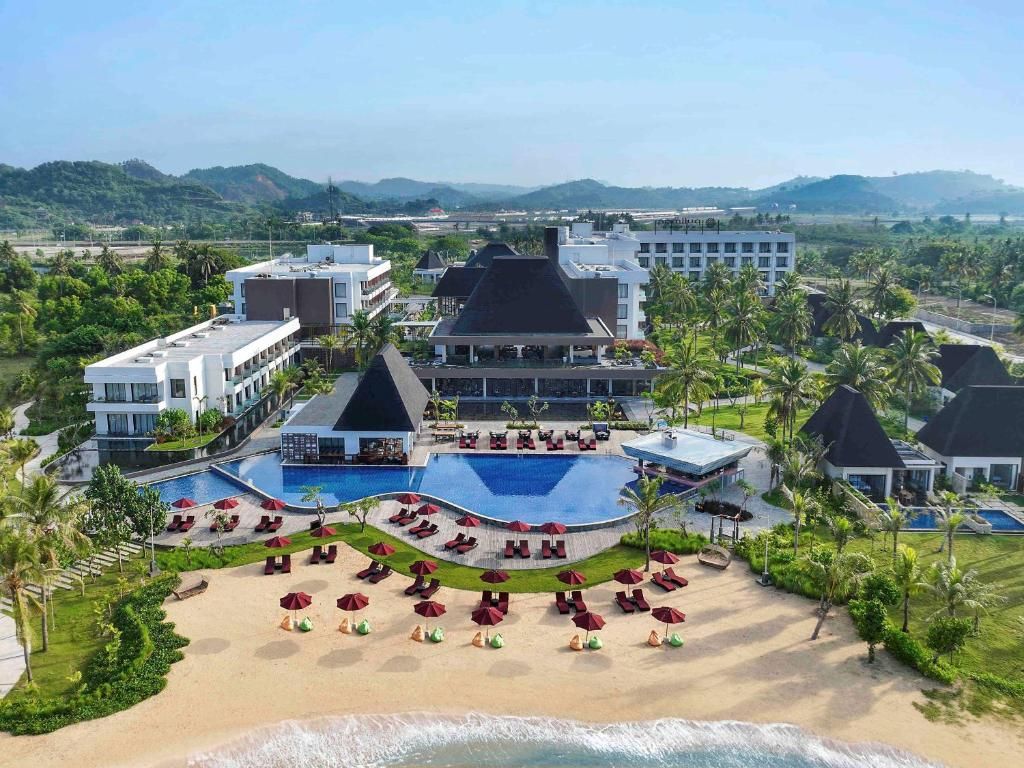 Pullman Lombok Merujani Mandalika Beach Resort фото 0