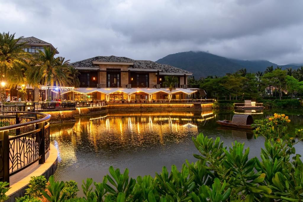 Grand Metropark Villa Resort Sanya Yalong Bay фото 98