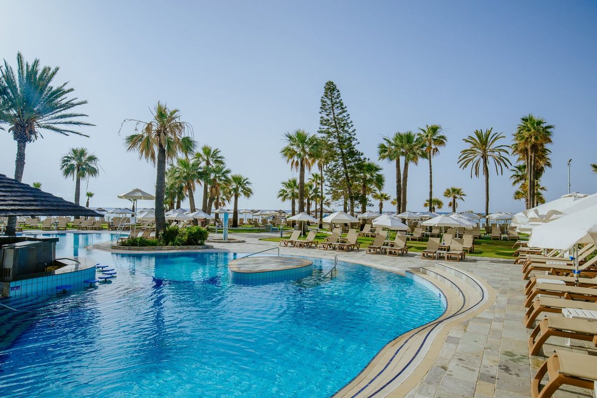 Golden Bay Beach Hotel фото 6